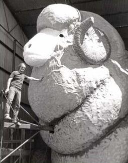 Andrew Hickson: Big Sculptures & Other Obsessions